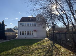 3021 W 40th St, Chicago, IL 60632