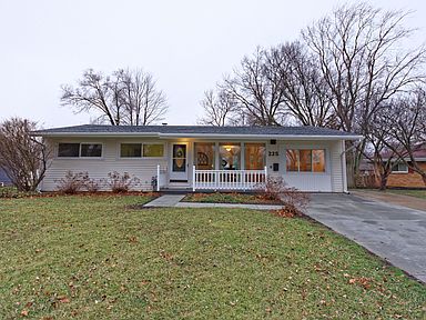 225 Margaret Pl Perrysburg Oh 43551 Zillow