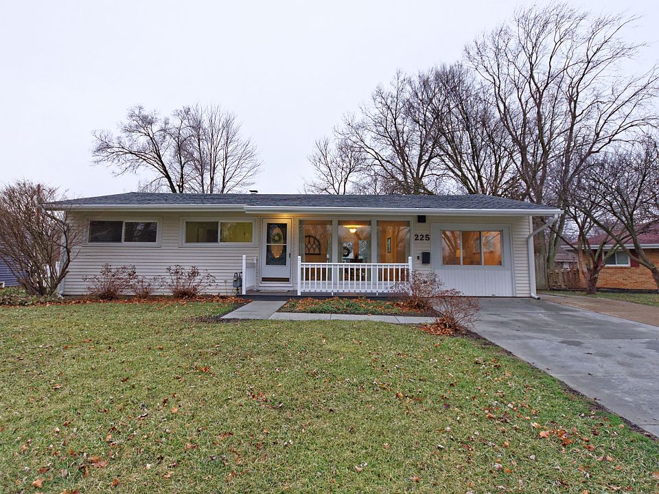 1st image of 225 Margaret Pl