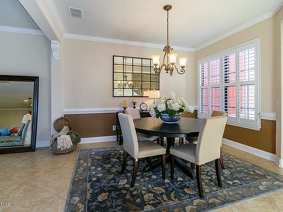 4th image of 13517 Isla Vista Dr