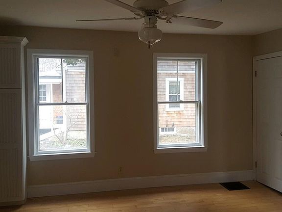 4th image of 28 Standish Ave