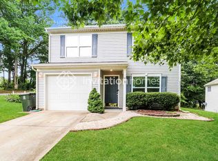 10 Riverside St, Lowell, NC 28098