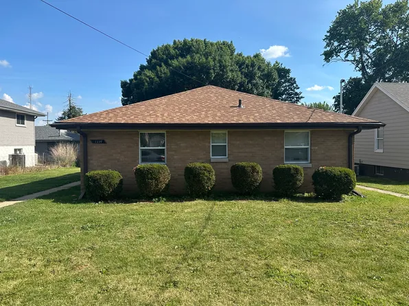 1114 E Lake Ave #B, Peoria Heights, IL 61616