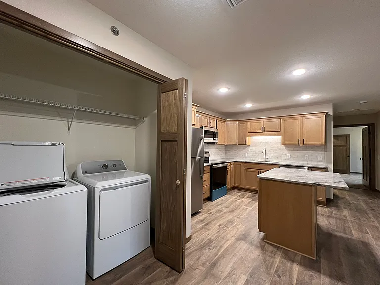 Gateway Place Apartments — Photo 74