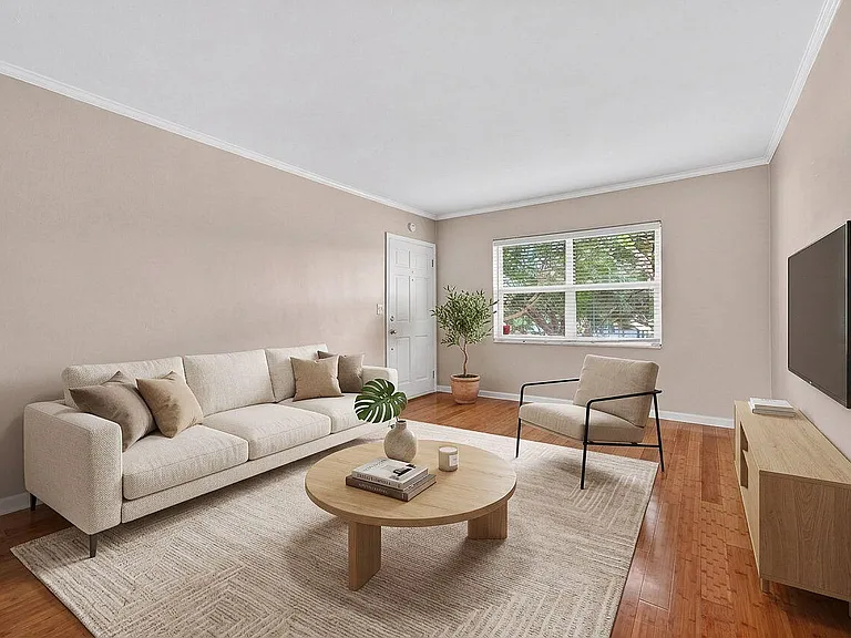 715 NE 91st St #3A — Photo 5