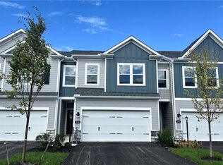 156 River Ridge Dr, Moon/crescent Township, PA 15108