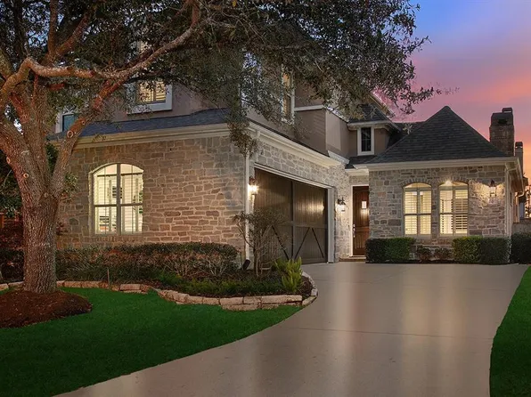 7 Heathcote Court, The Woodlands, TX 77380