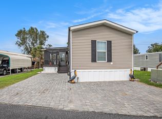 1524 Gardenia Ave., North Myrtle Beach, SC 29582