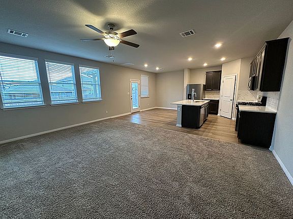 4th image of 152 Mason Hill Ln