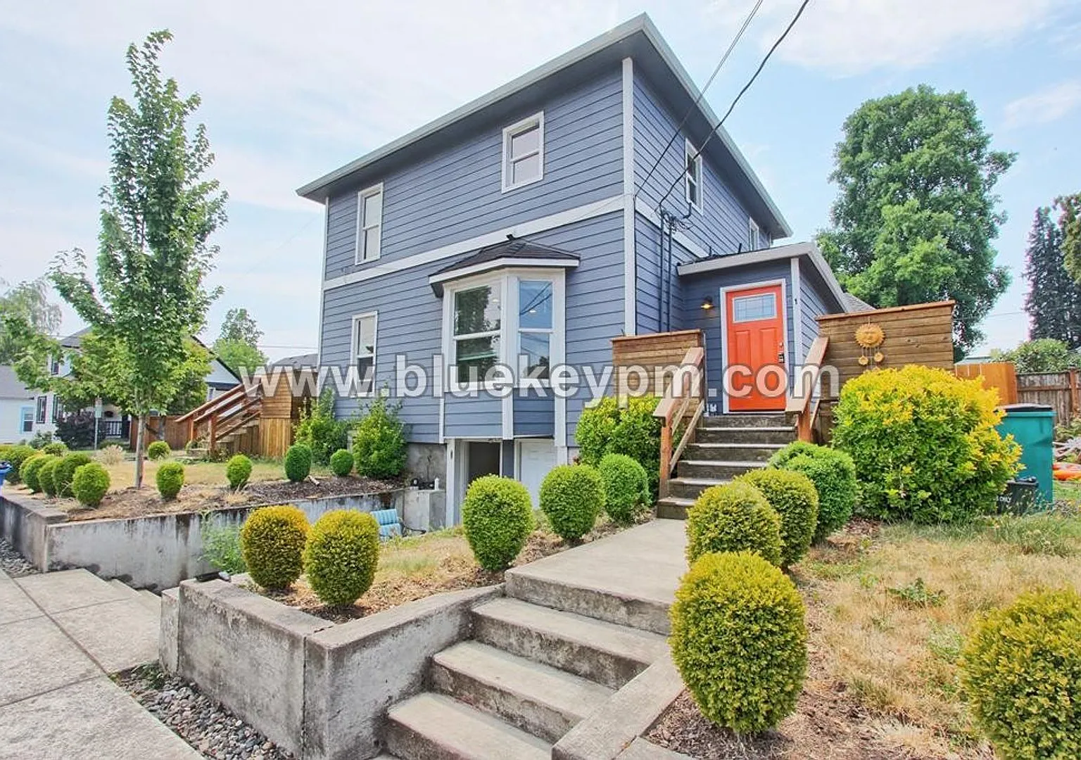 2 Bed, 1 Bath Unit in Triplex on Grant Street in Vancouver — Photo 1