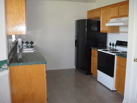 002_Kitchen_06242022