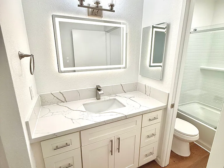 952 Pine Ave #D — Photo 13