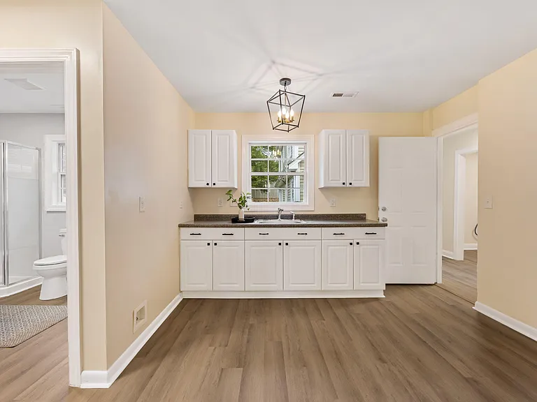 1/2 Kitchen serving Room 4,5,9 and 10
