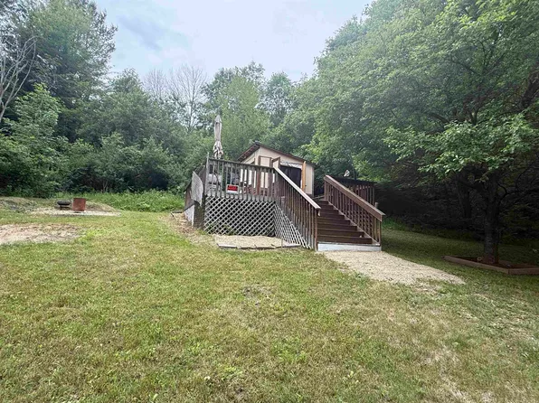 N4877 Oak Valley Ln, Elroy, WI 53929