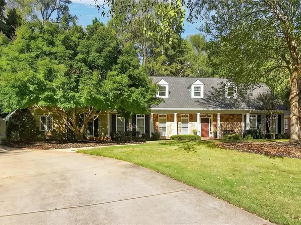 140 Grogans Lndg, Sandy Springs, GA 30350