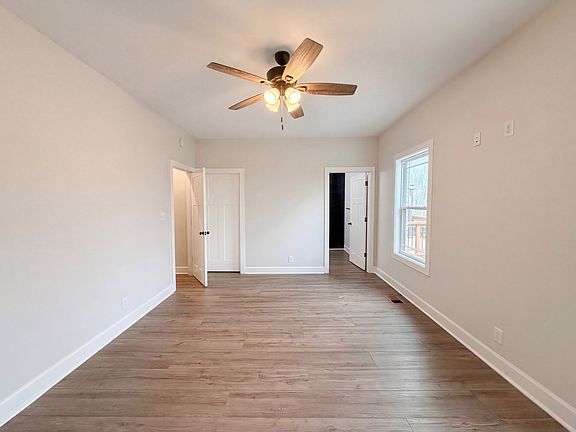 4th image of 996 Gratton Rd