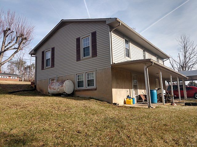 2nd image of 5818 Sparta Rd