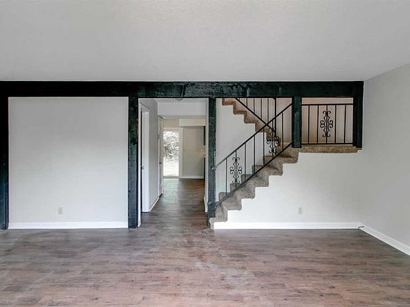 2nd image of 2112 Ashland City Rd APT B