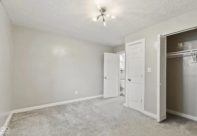 734 Parkway Ave — Photo 18