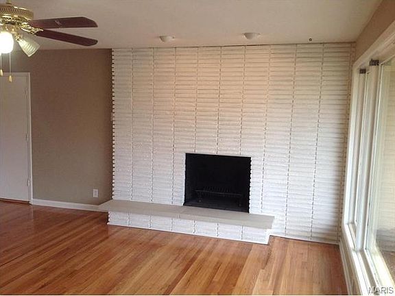 4th image of 9901 Crestwood Dr