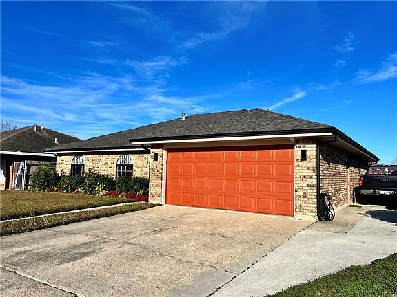 2nd image of 9824 E Wheaton Cir
