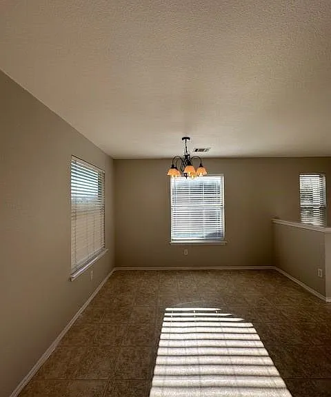 5157 Hartson — Photo 15