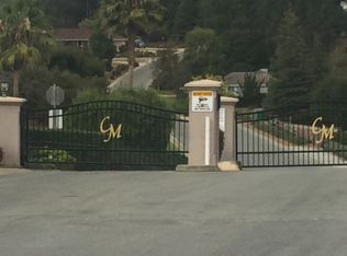 18471 Meadow Ridge Rd, Salinas, CA 93907