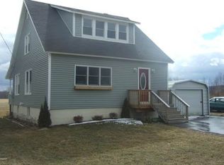 1674 Mount Cobb Rd, Lake Ariel, PA 18436