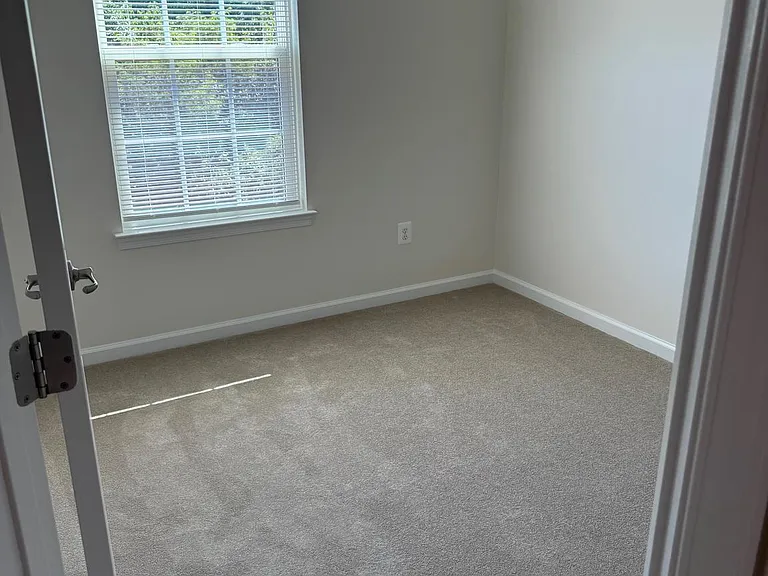 22851 Chestnut Oak Ter — Photo 14