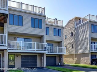 27 Meredith Ct, Monmouth Beach, NJ