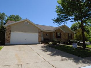 2680 Bluff Ridge Dr, Saint Louis, MO 63129