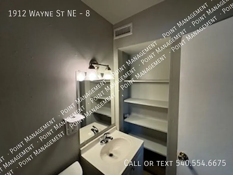 1912 Wayne St NE #8 — Photo 8