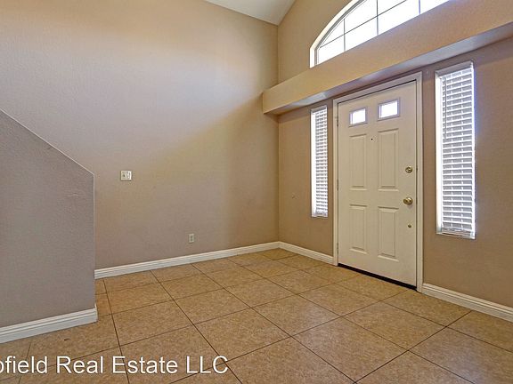 4th image of 1445 Bellglen Dr