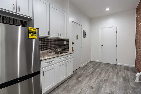 Rented by Corcoran | media 6