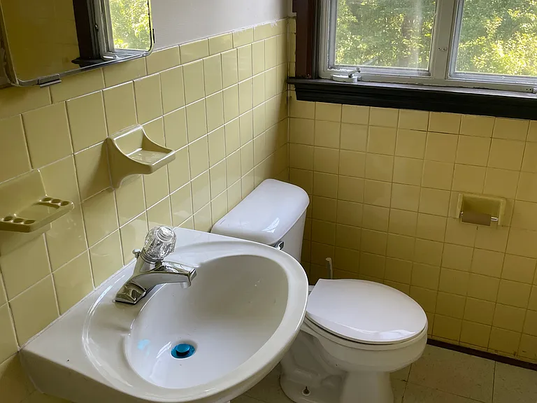 1313 Nichols Pl — Photo 9