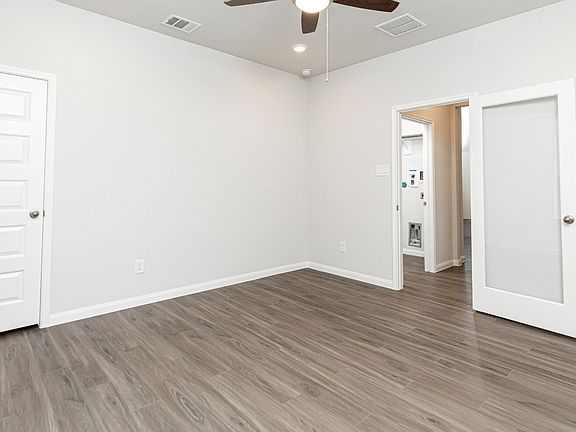 Flex Room
