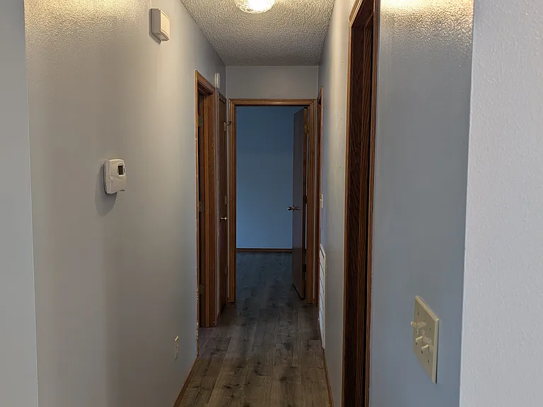 1910 Bluebird Dr — Photo 8
