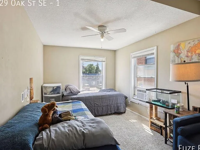 629 Oak St SE #1 — Photo 22