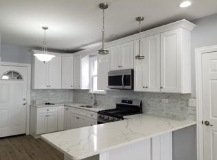 5450 W Foster Ave #1, Chicago, IL 60630