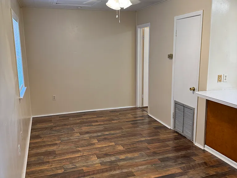1770 Ridgefield Ave #D — Photo 11