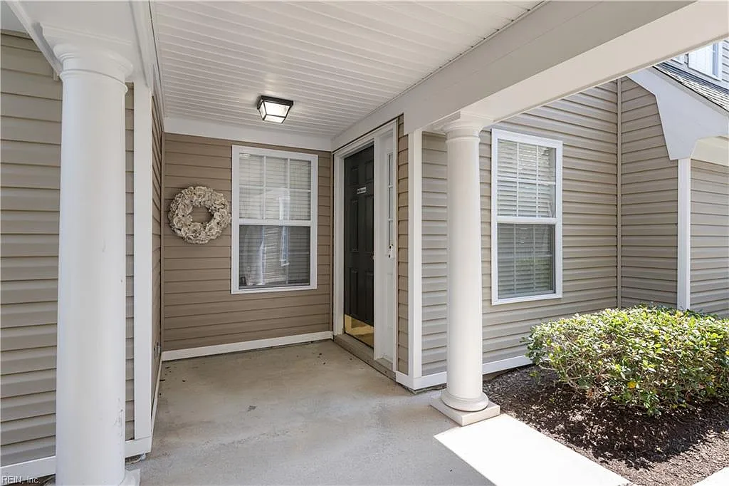 3 bed, 1688 sqft, $2,650 — Photo 2