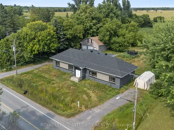 3823 Drouin Rd, Clarence Rockland, ON K0A 2A0