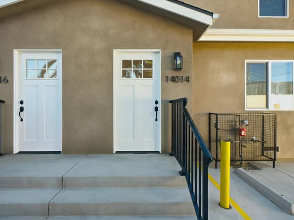 14014 Hubbard St, Sylmar, CA 91342