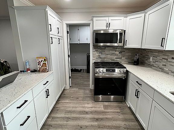 5th image of 1023 Verna Dr