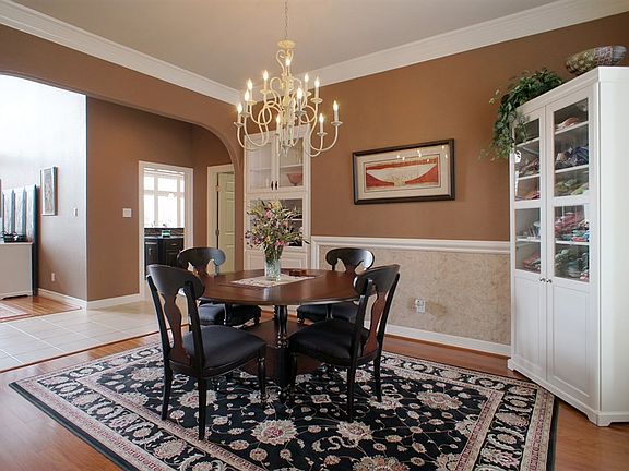 5th image of 1006 Hanover Dr