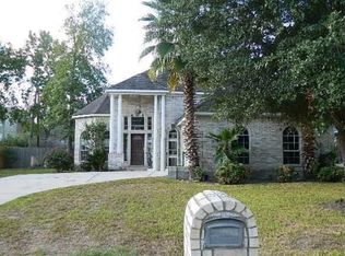 5403 Oak Cove Dr, Houston, TX 77091