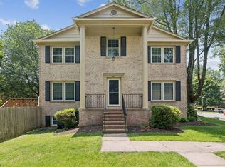 7401 Willshire Hunt Ct, Springfield, VA 22153
