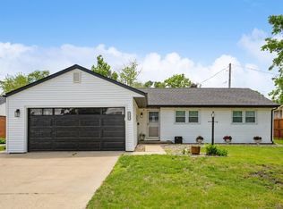 1137 29th St NE, Cedar Rapids, IA 52402