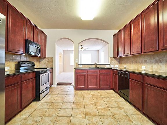 4th image of 8803 Cedar Mound Ln