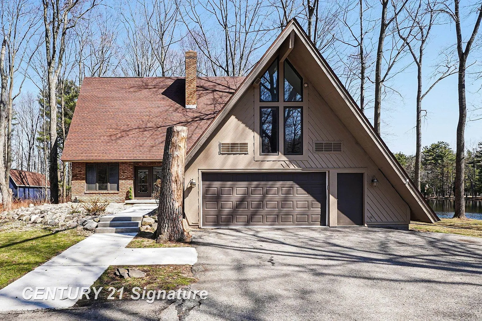 10363 Lakewood Dr photo 1